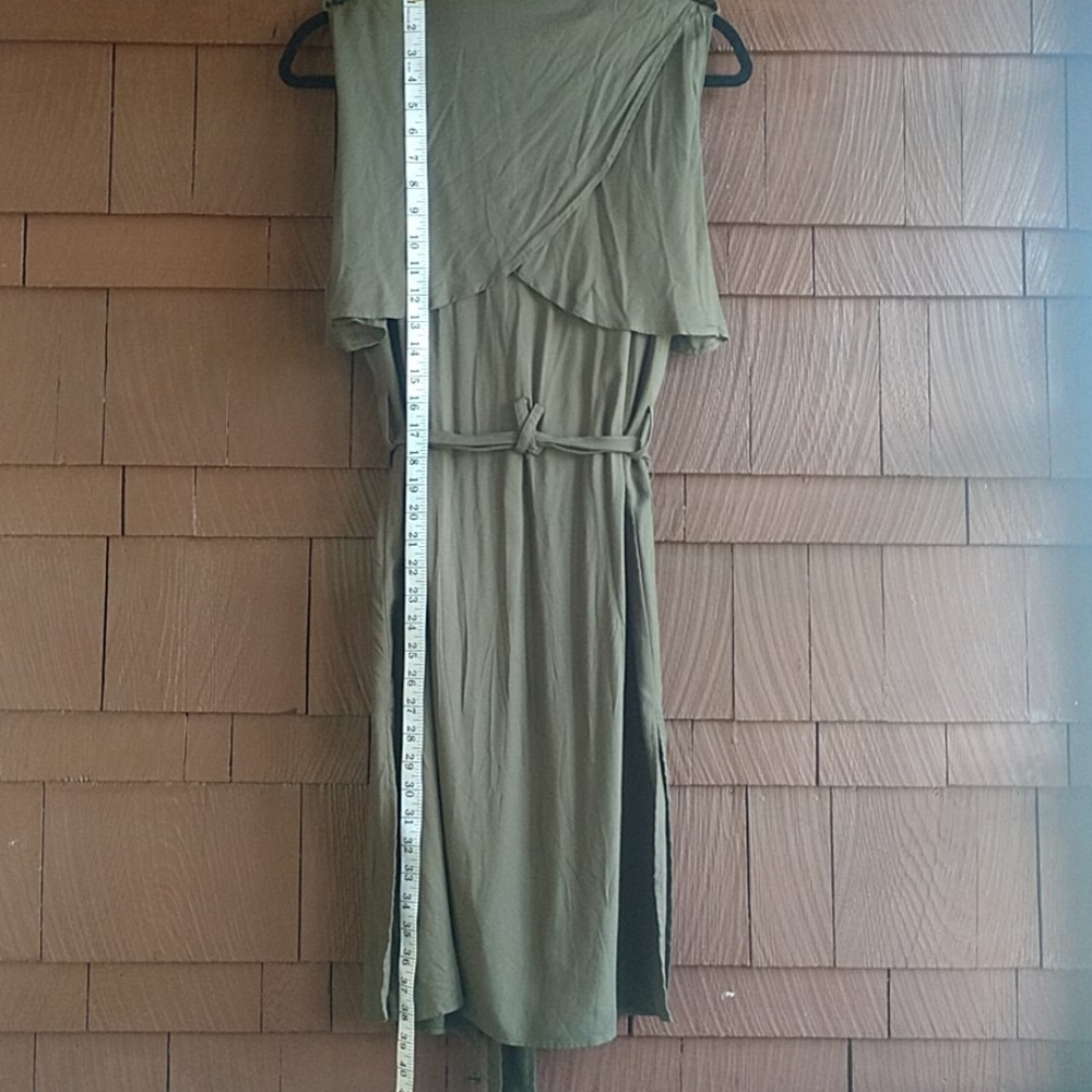 Love Tree sleeveless cardigan - Picture 2 of 4